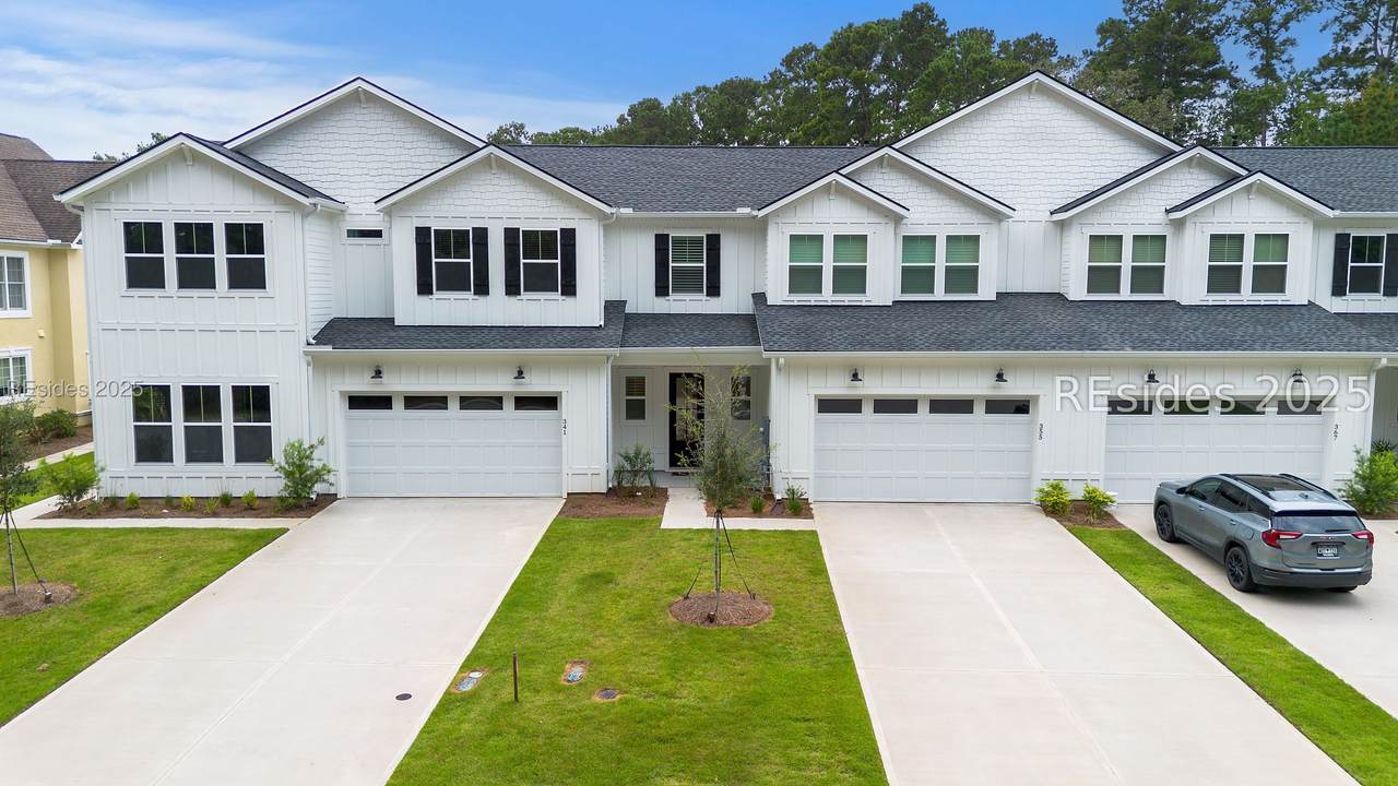 355 Oleander Way - Photo 1