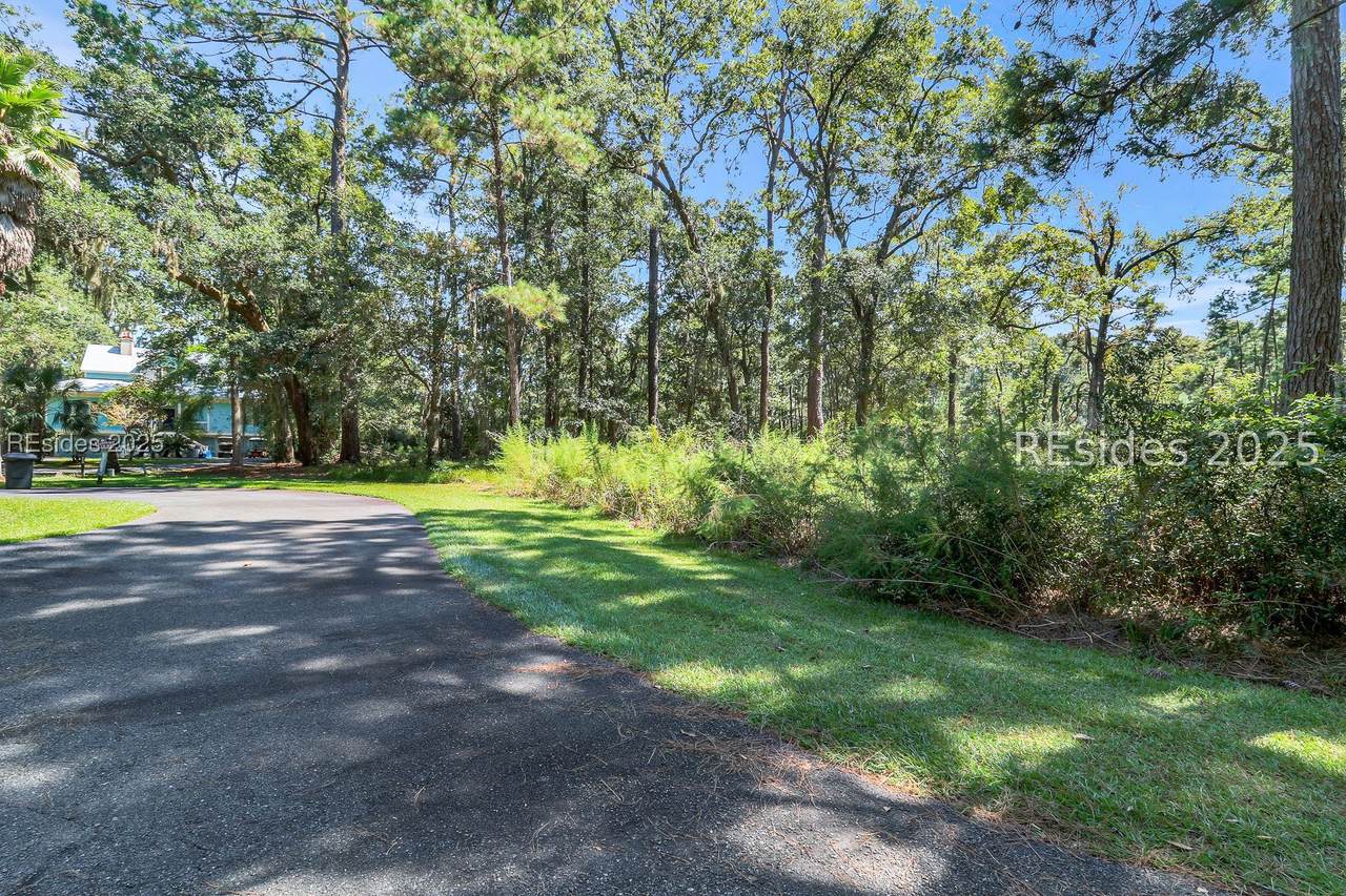 8 Freeport Court - Photo 1