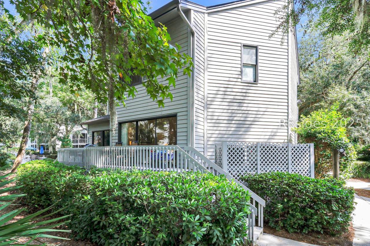 19 Lemoyne Avenue - Photo 1