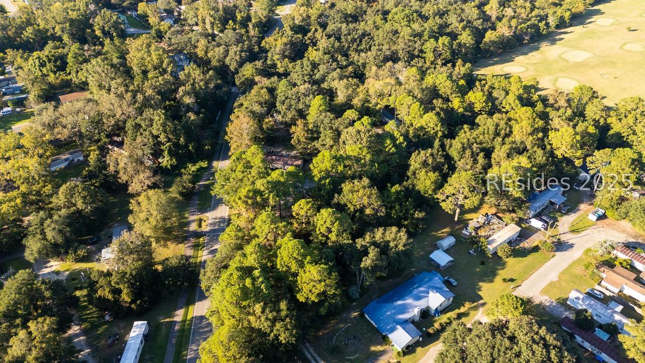 1 Farmers Club Drive - Photo 1