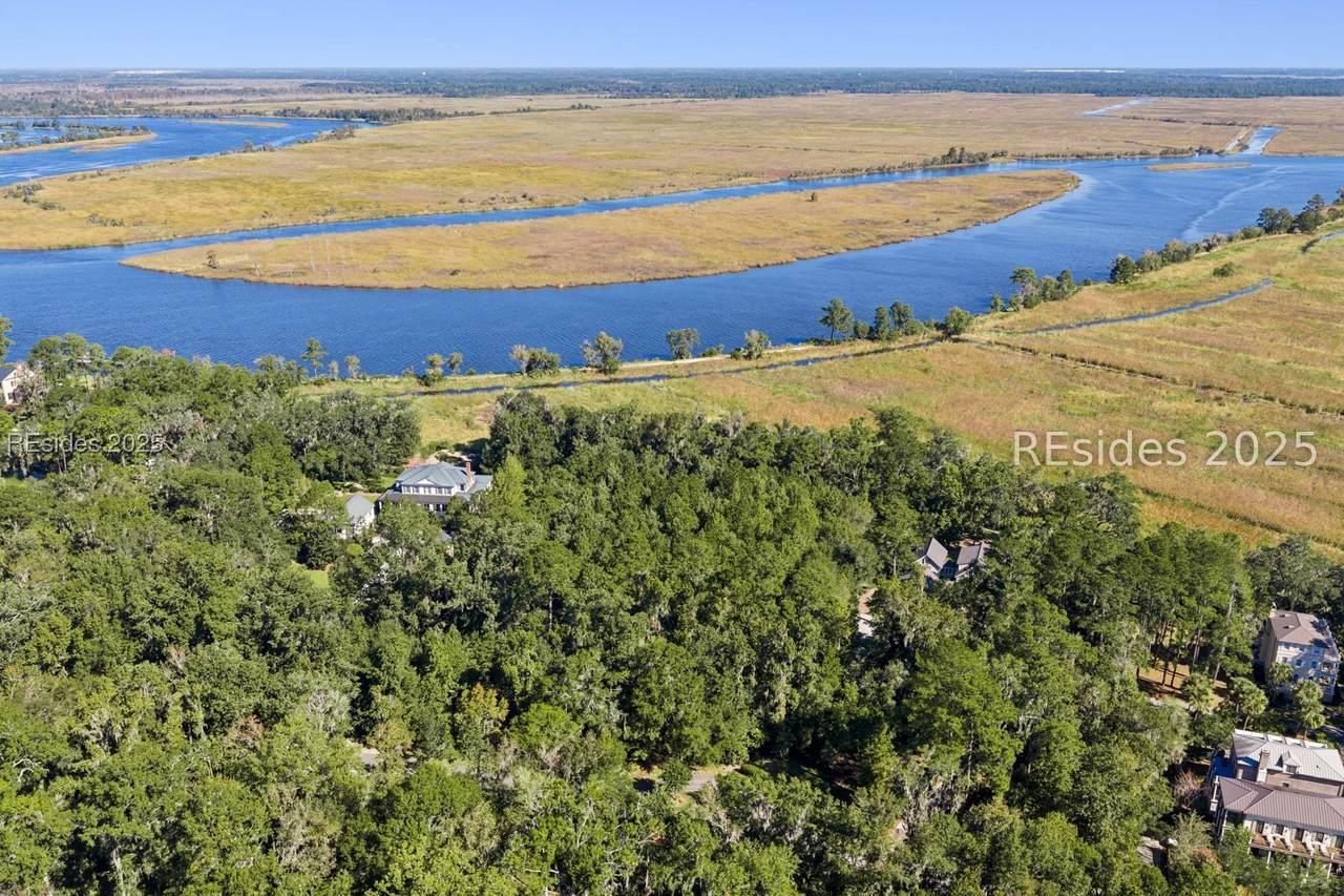 431 Mcallister Landing - Photo 1