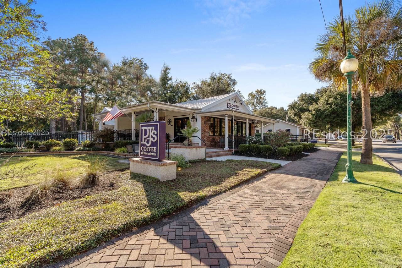 8026 Main Street - Photo 1