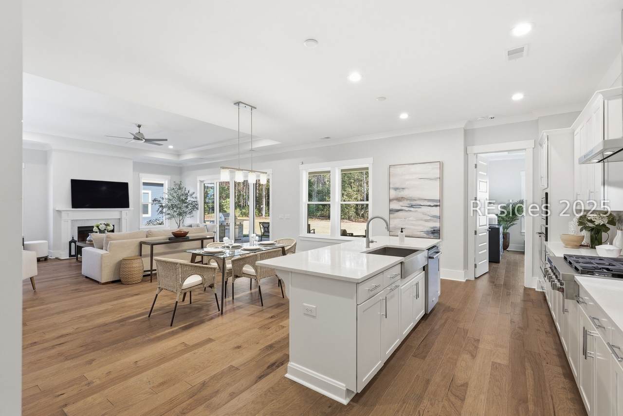 225 Cypress Court - Photo 1