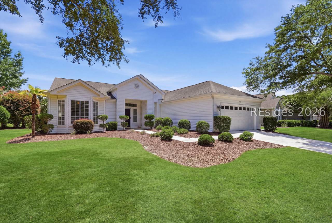 32 Hamilton Drive - Photo 1