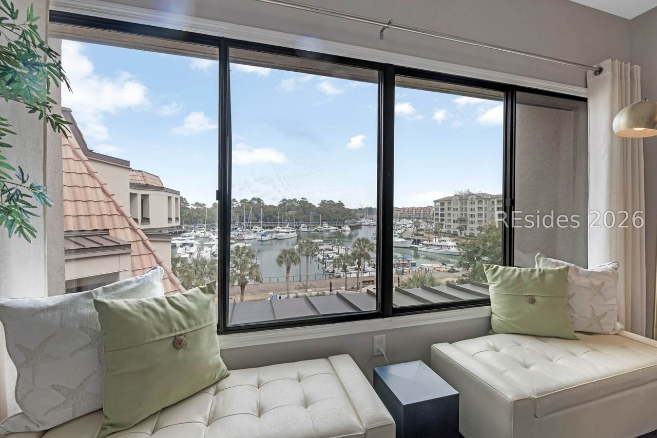7 Shelter Cove Lane - Photo 1