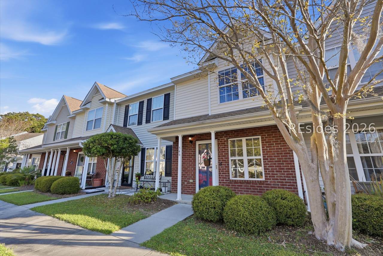 546 Candida Drive - Photo 1