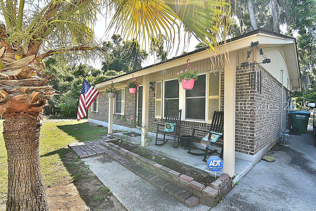1639 Old Shell Road - Photo 1