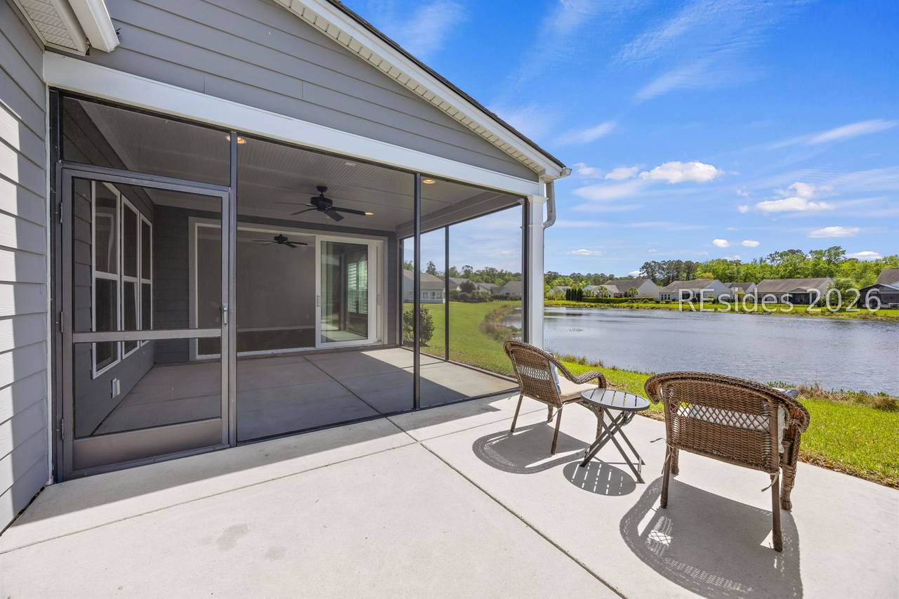 30 Heathrow Avenue - Photo 1