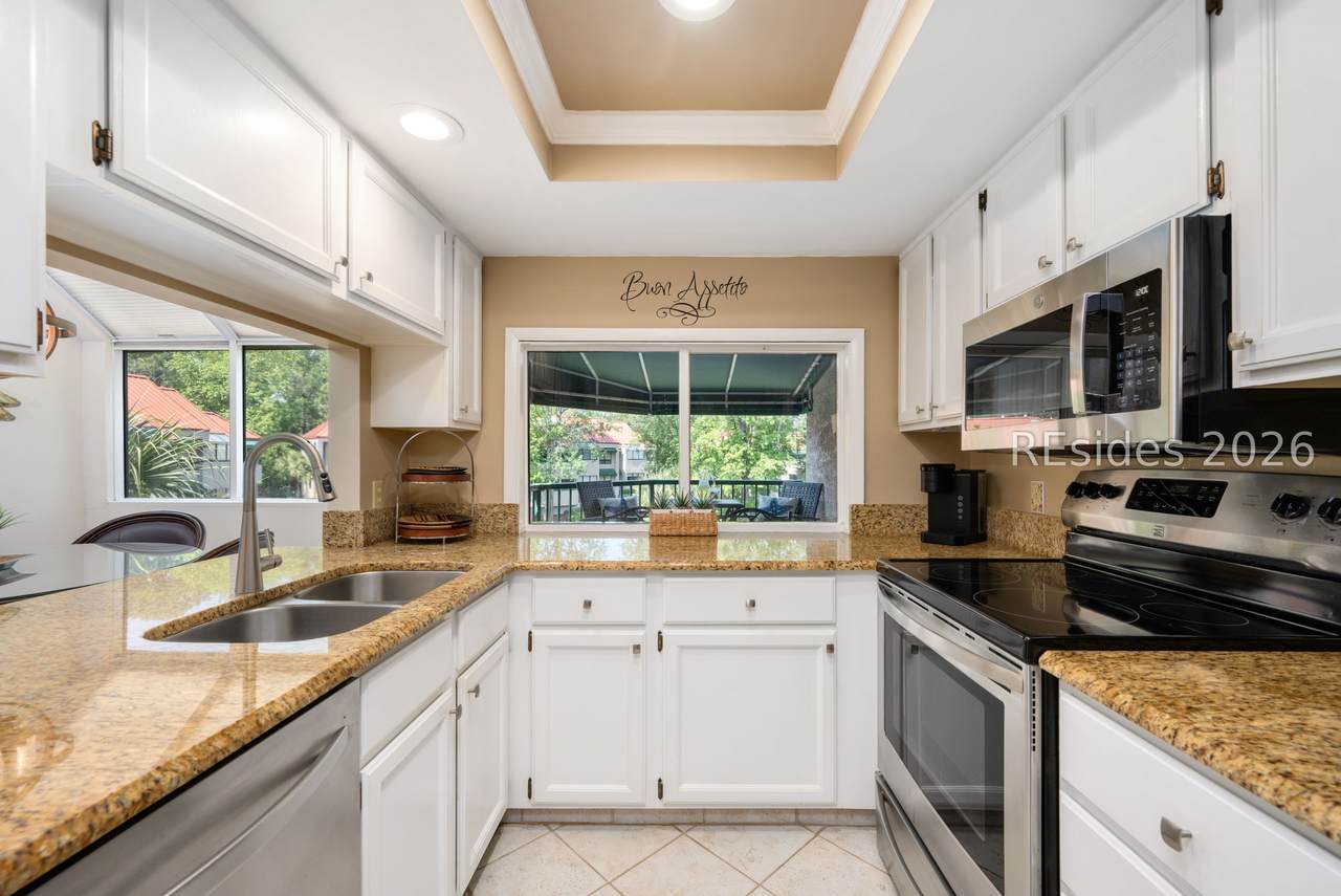 3 Shelter Cove Lane - Photo 1