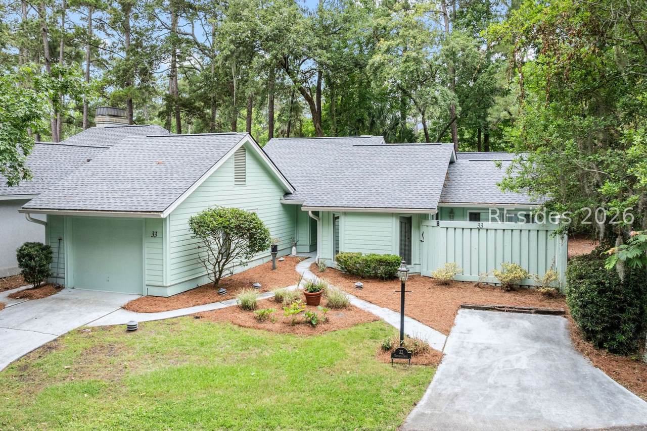 33 Victoria Drive - Photo 1