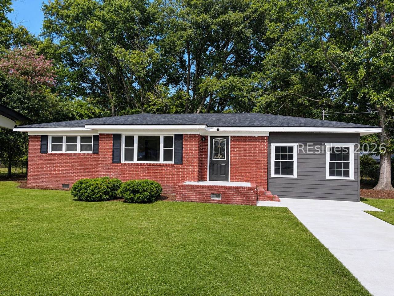 399 Byrd Street - Photo 1