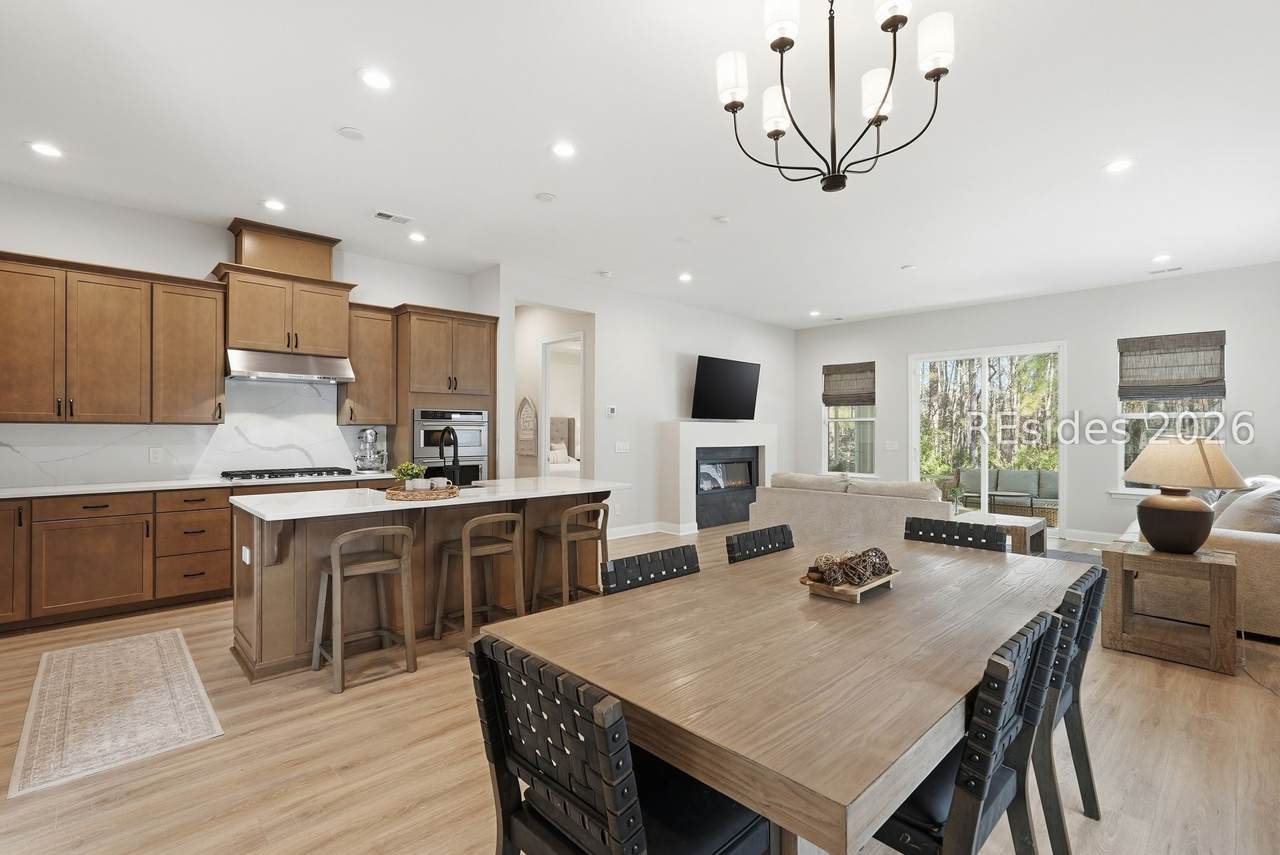 180 Oleander Way - Photo 1
