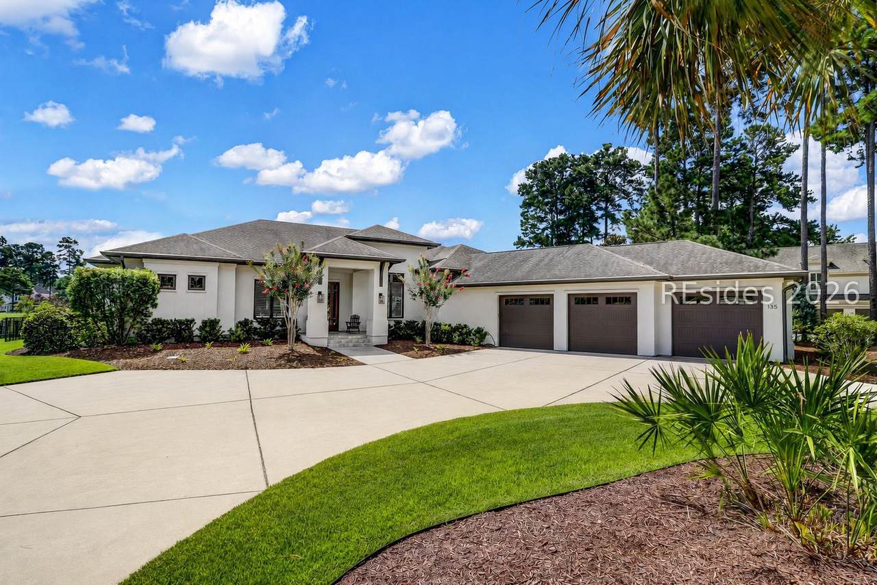 135 Wicklow Drive - Photo 1