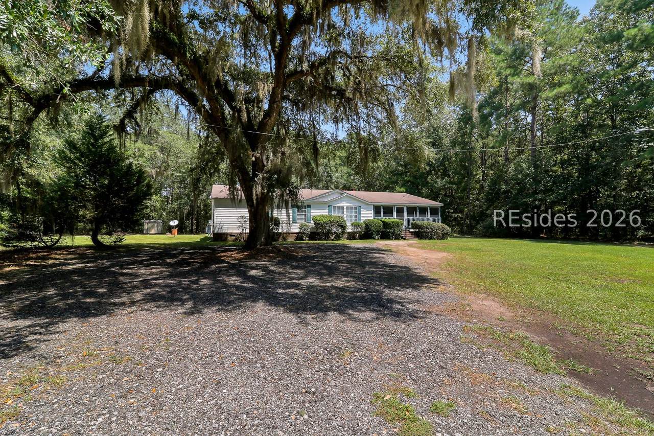 77 Moultrie Plantation Road - Photo 1