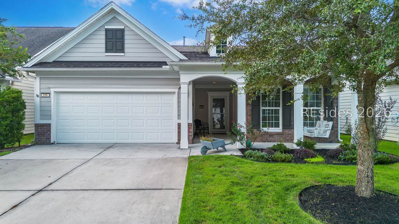 696 Knollwood Court - Photo 1