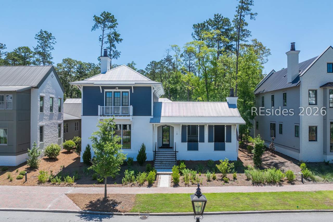 18 Lyonia Street - Photo 1