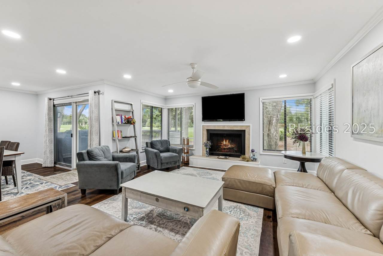 35 Carnoustie Road - Photo 1