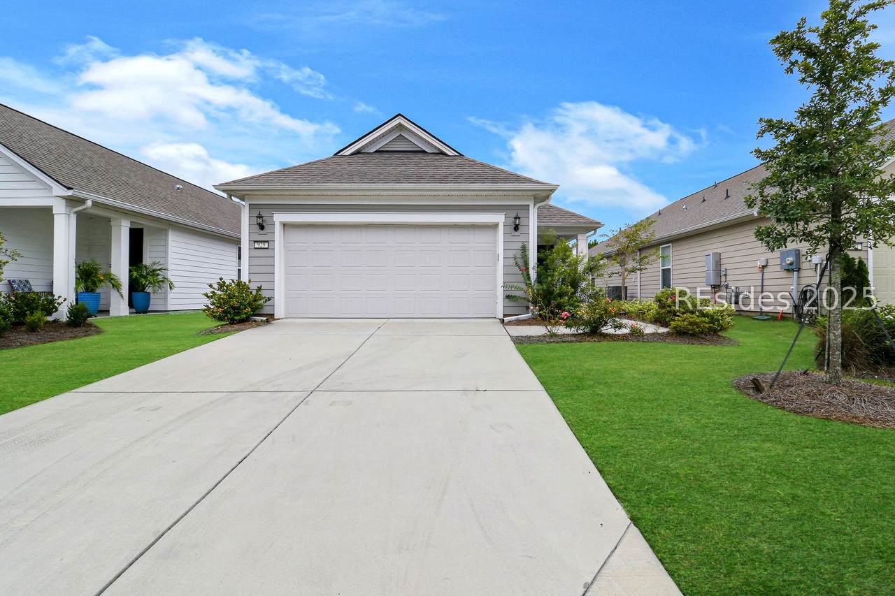 929 Destiny Drive - Photo 1