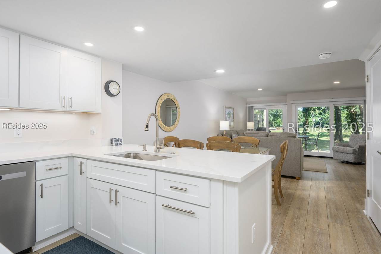 113 Shipyard Drive - Photo 1