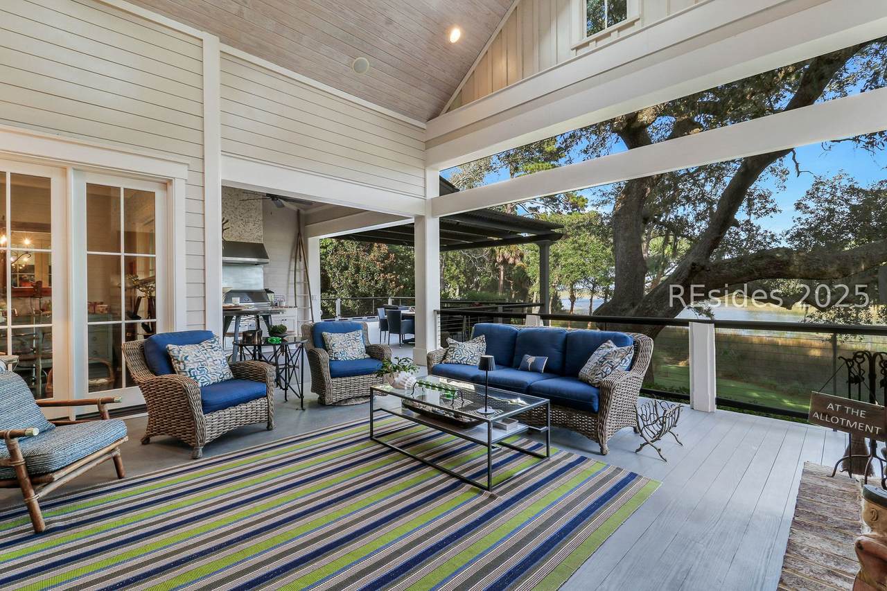 77 Cumberland Drive - Photo 1