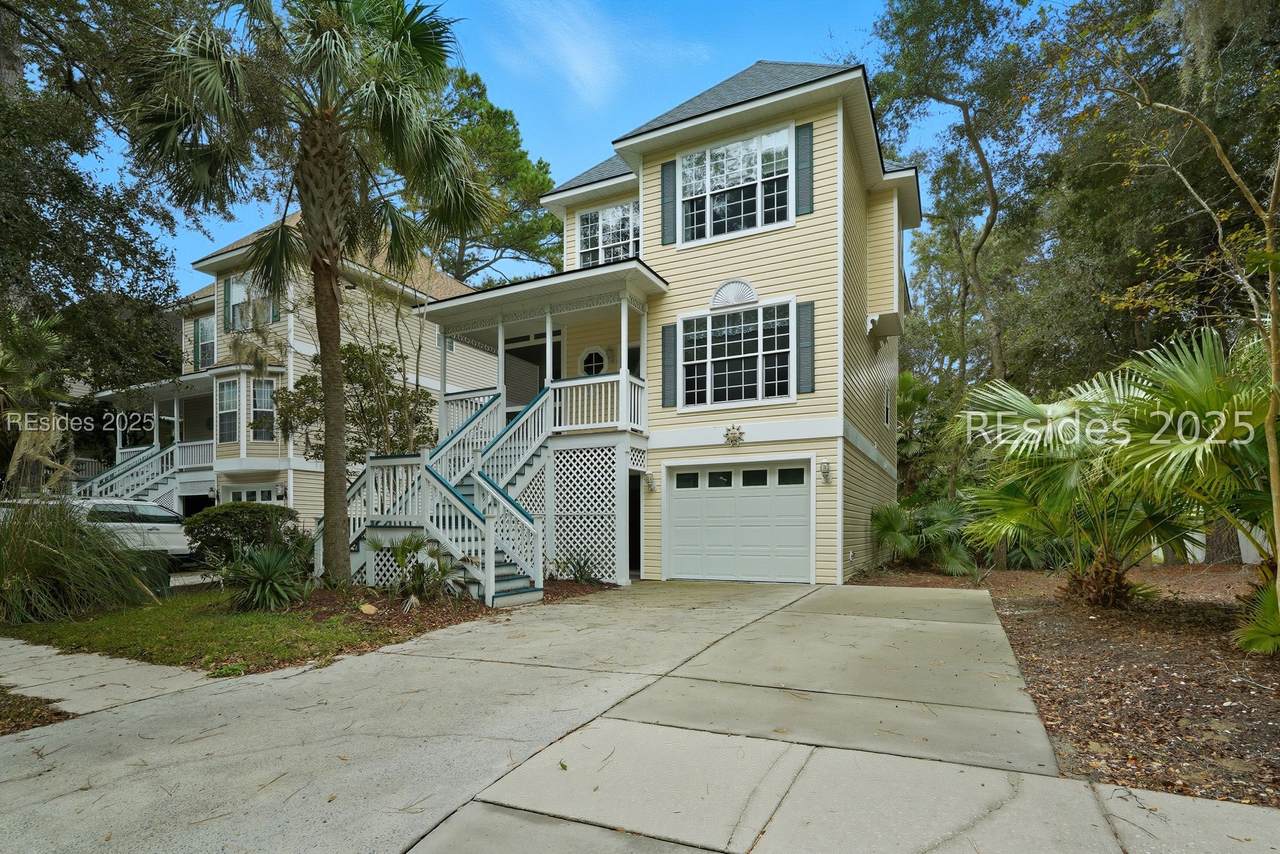 40 Victoria Square Drive - Photo 1