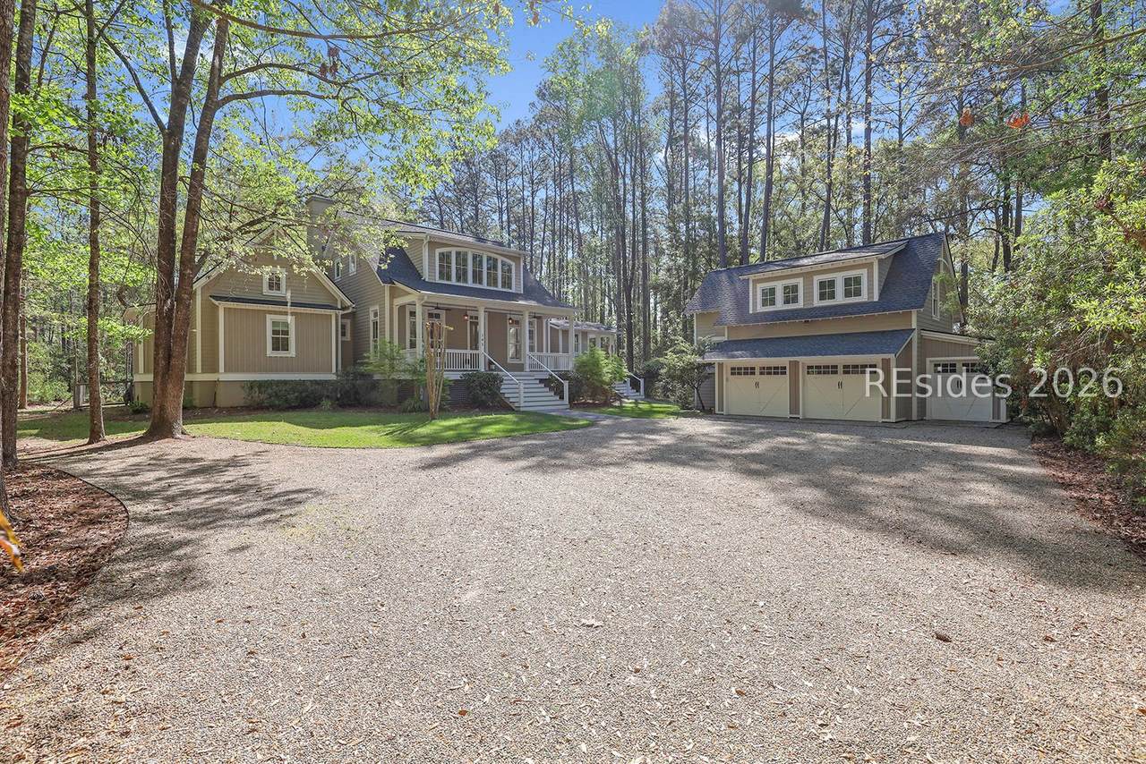 105 Barnaby Bluff - Photo 1