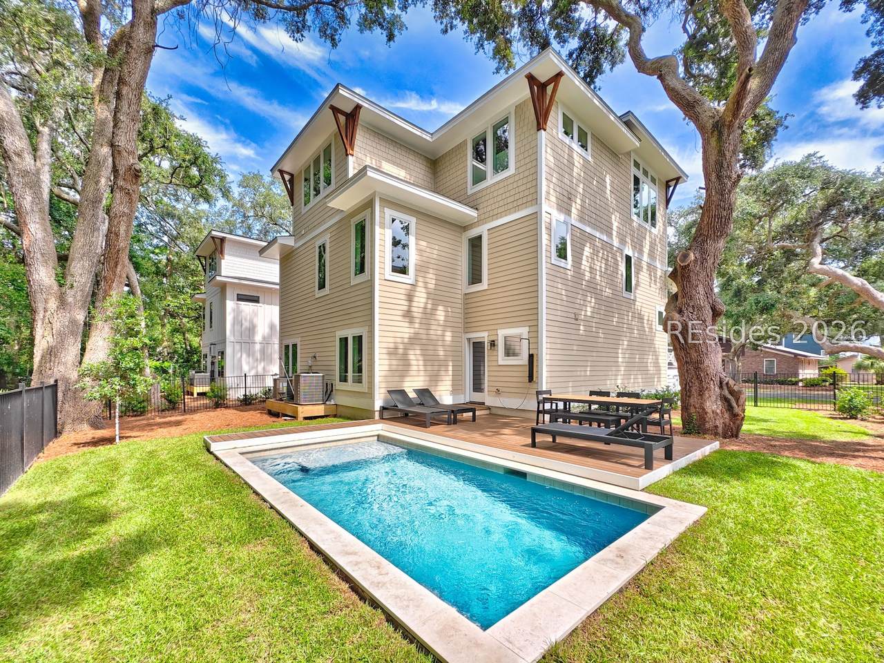 37 Oleander Street - Photo 1