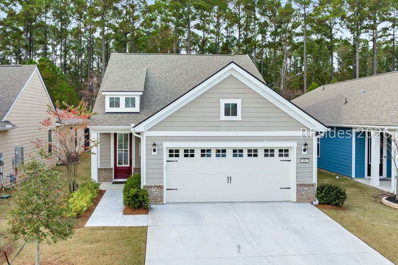 686 Destiny Drive - Photo 1