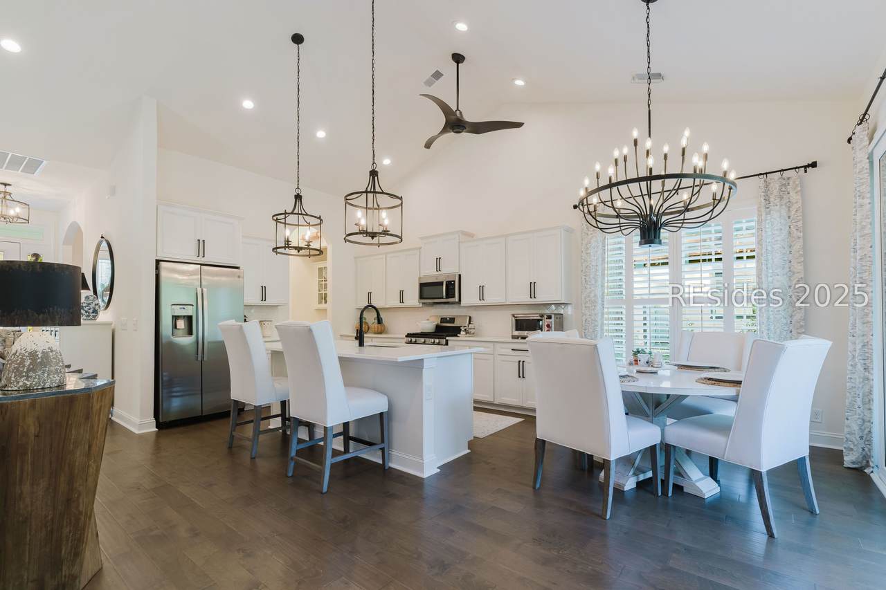 61 Topside - Photo 1