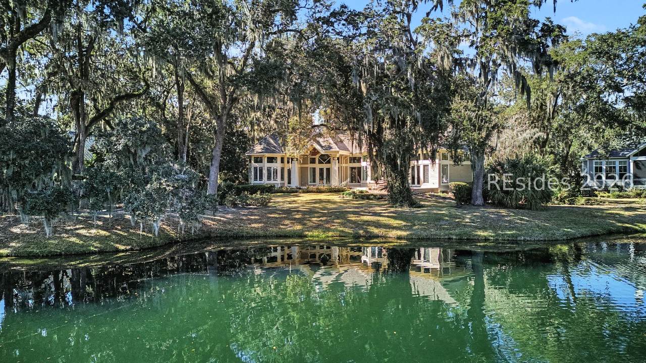 88 Inverness Drive - Photo 1