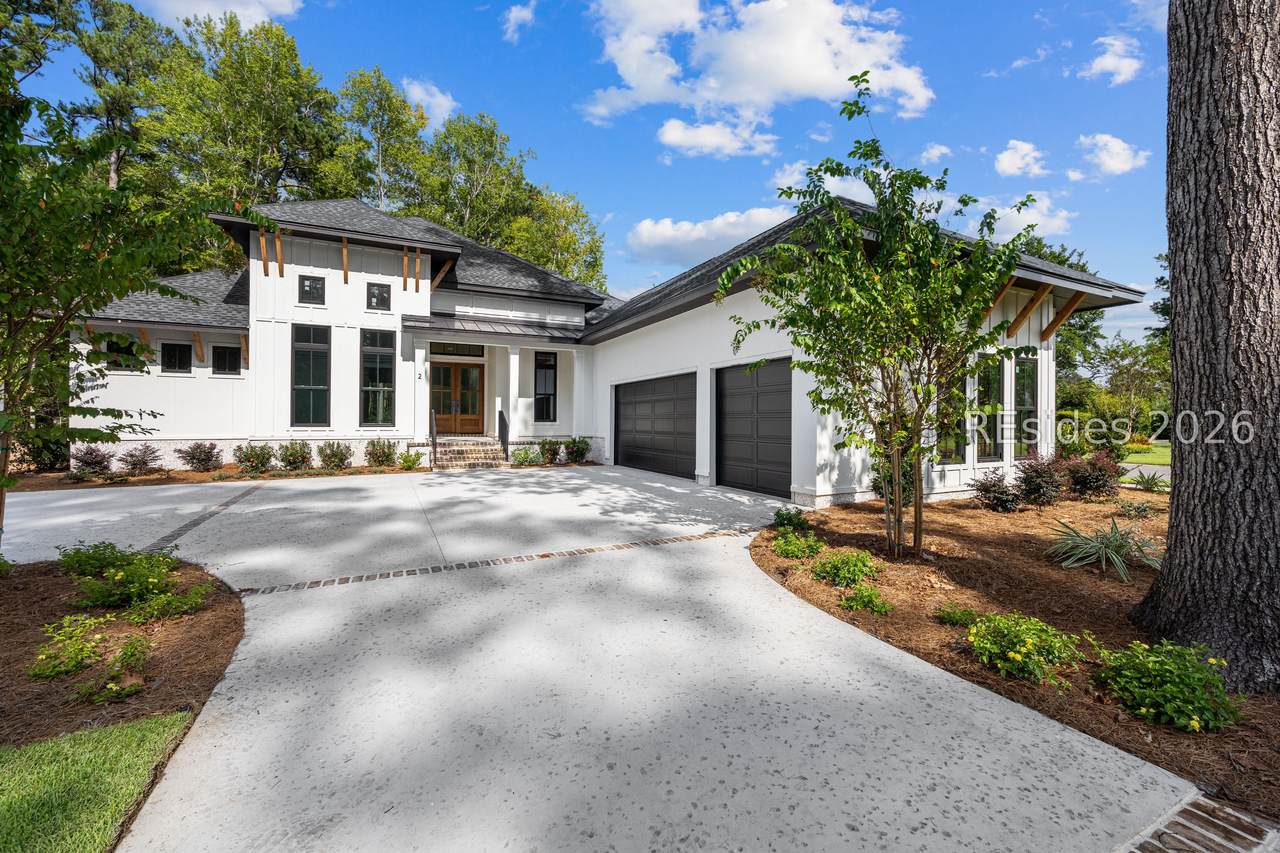 2 Woodside Circle - Photo 1
