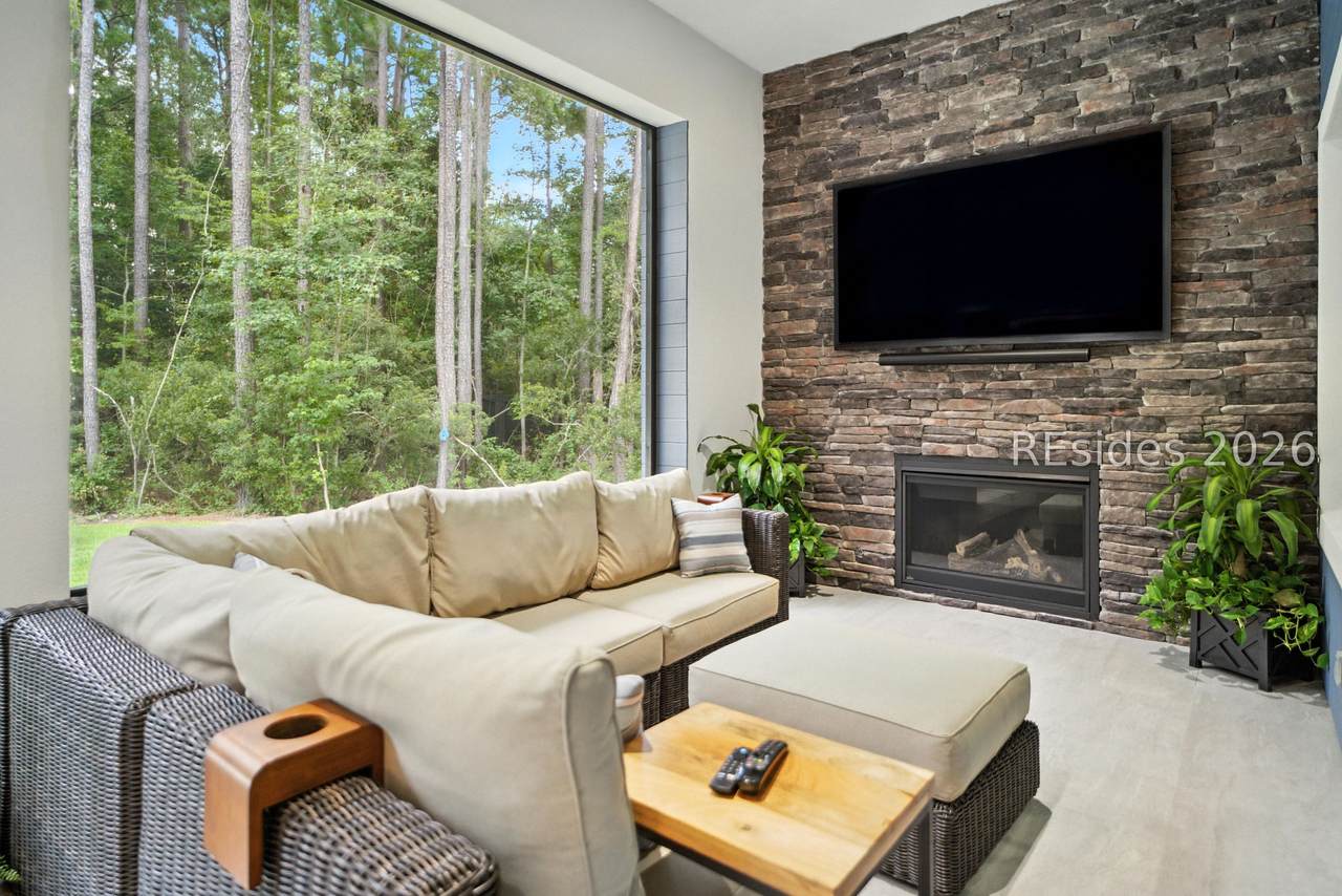 https://bt-photos.global.ssl.fastly.net/hhimls/1280_boomver_6_503355-2.jpg