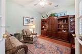 221 Hampton Circle - Photo 5
