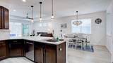 125 Parrot Avenue - Photo 7