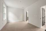 25 Millers Pond Drive - Photo 21