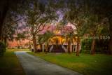 879 Broadview Drive - Photo 3