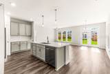 370 Conifer Street - Photo 4