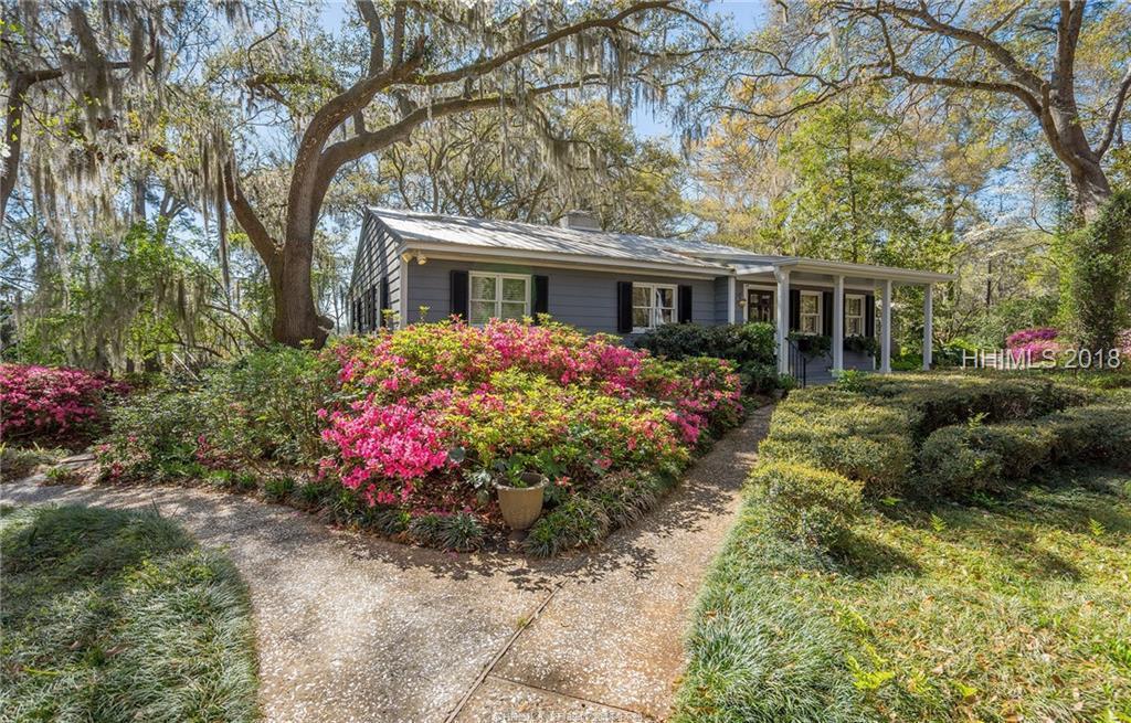 10 Attaway Lane - Photo 1