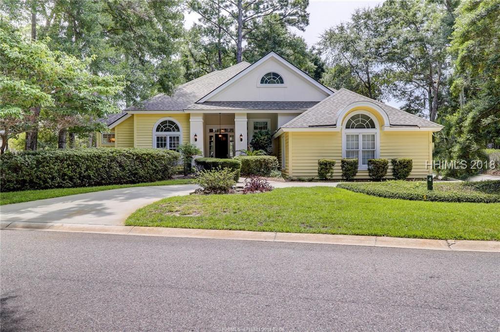 4 Chantilly Lane - Photo 1