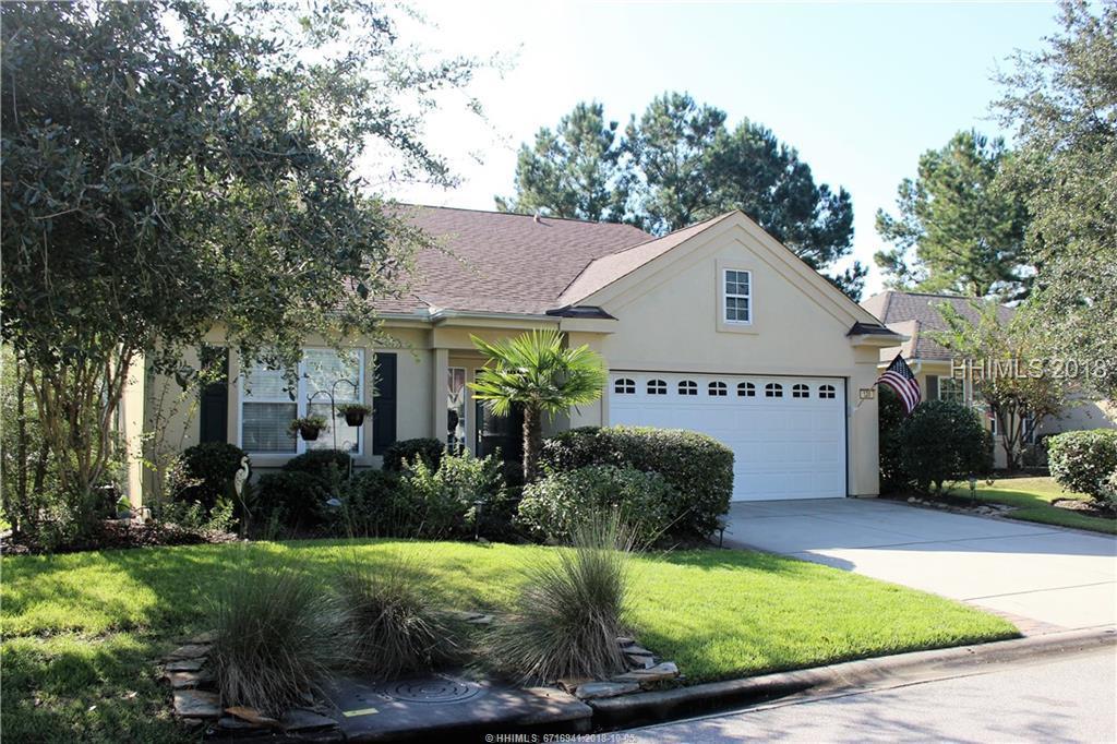 130 Hampton Circle - Photo 1