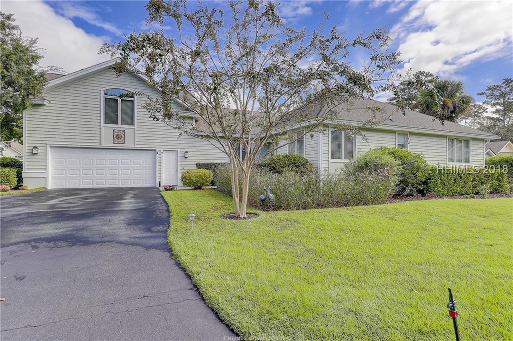 41 Royal Pointe Drive - Photo 1