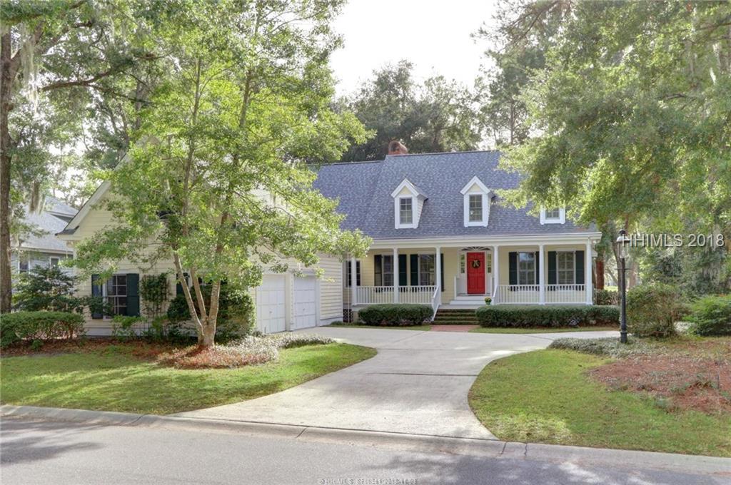 421 Island Circle - Photo 1