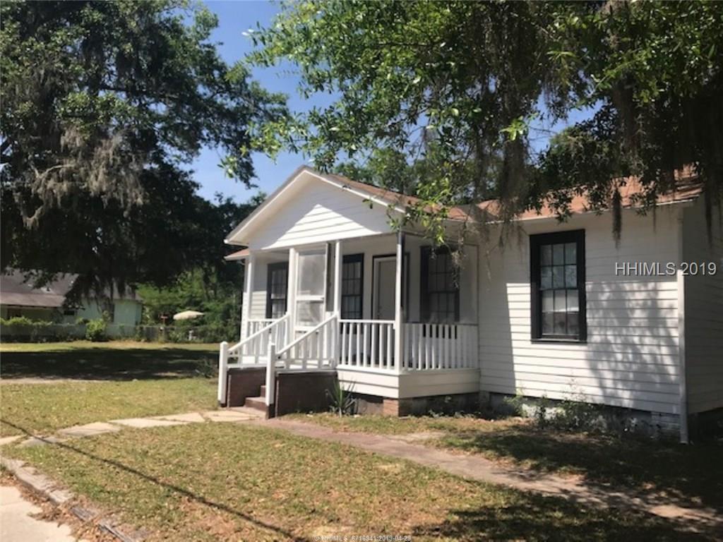 977 Green Street - Photo 1