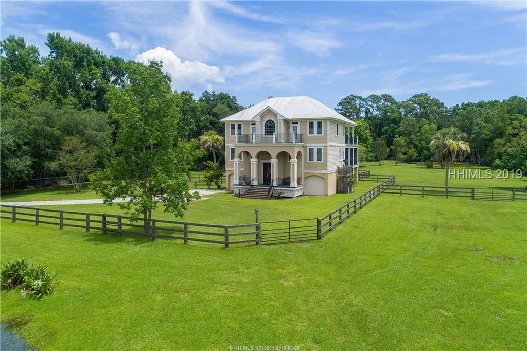 36 Avenue Of Oaks - Photo 1