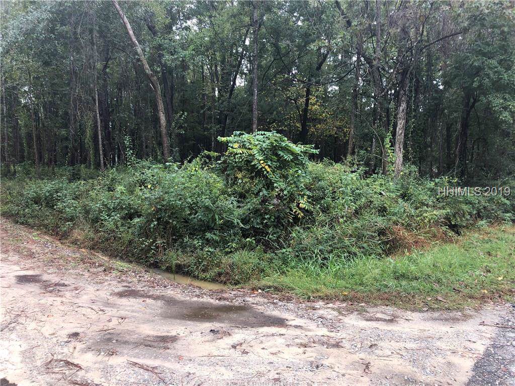 10 Riverview Drive - Photo 1