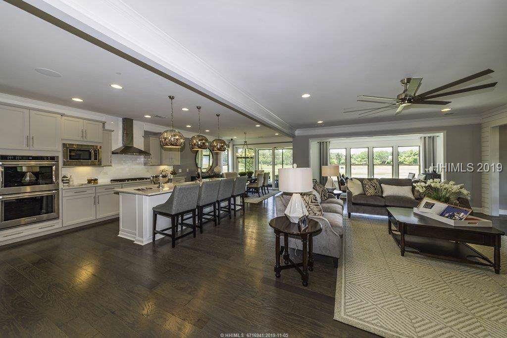 573 Canterbury Court - Photo 1