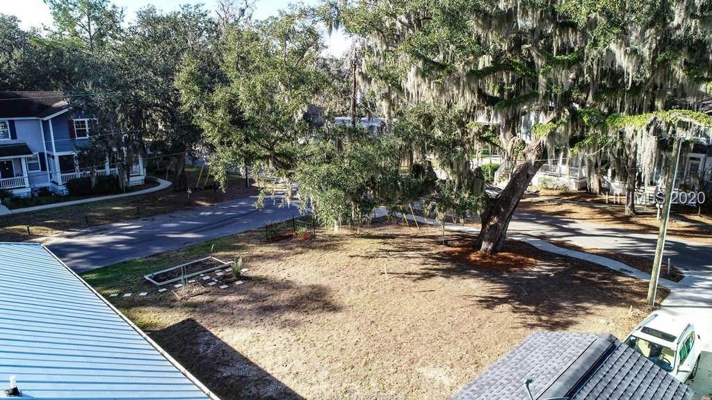824 15th Street - Photo 1 824 15th Street - Photo 1