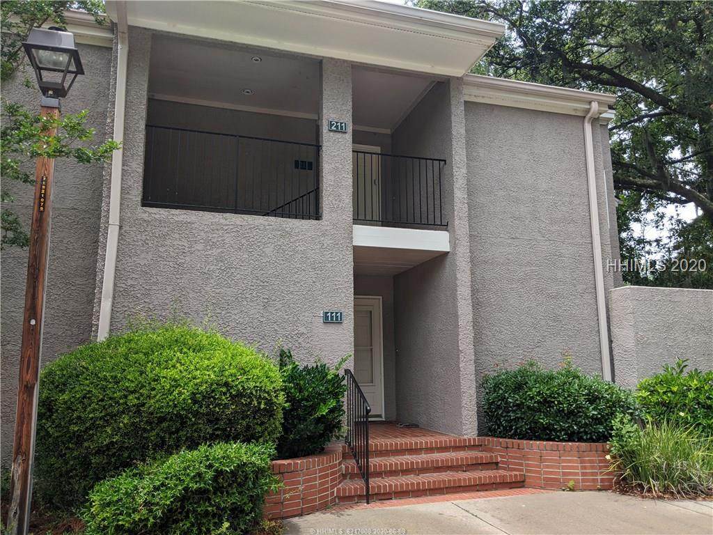 2 Wimbledon Court - Photo 1