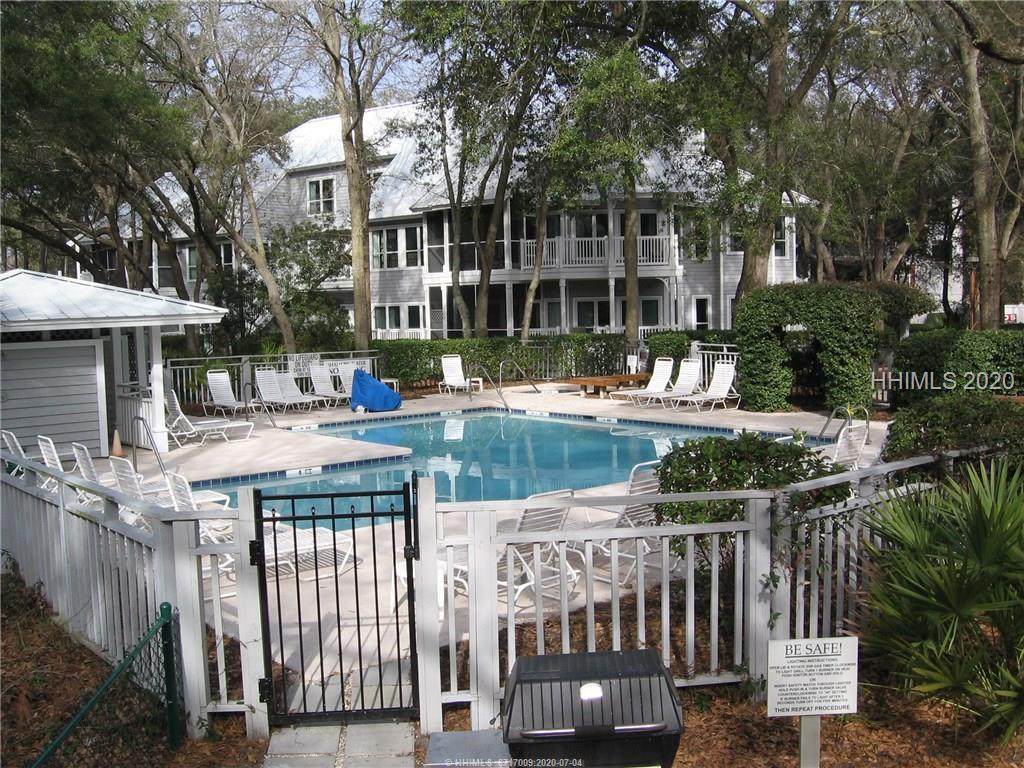 14 Wimbledon Court - Photo 1