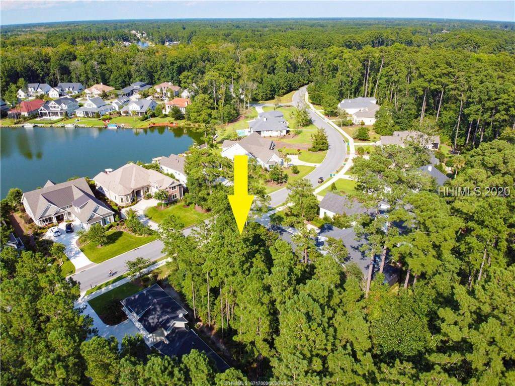301 Hampton Lake Drive - Photo 1